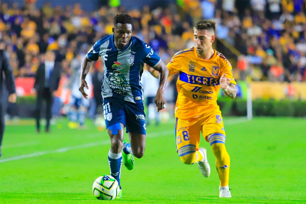 Pachuca cae en su visita al universitario