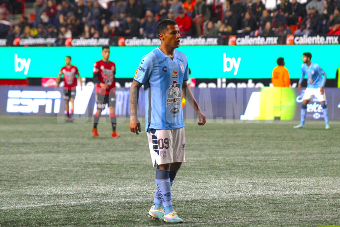 «Quiero ser el mejor delantero mexicano» – De la Rosa