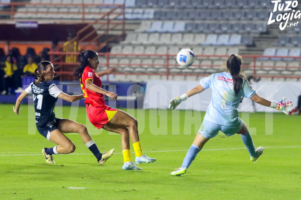 Pachuca arranca con el pie derecho en la CONCACAF W Champions Cup