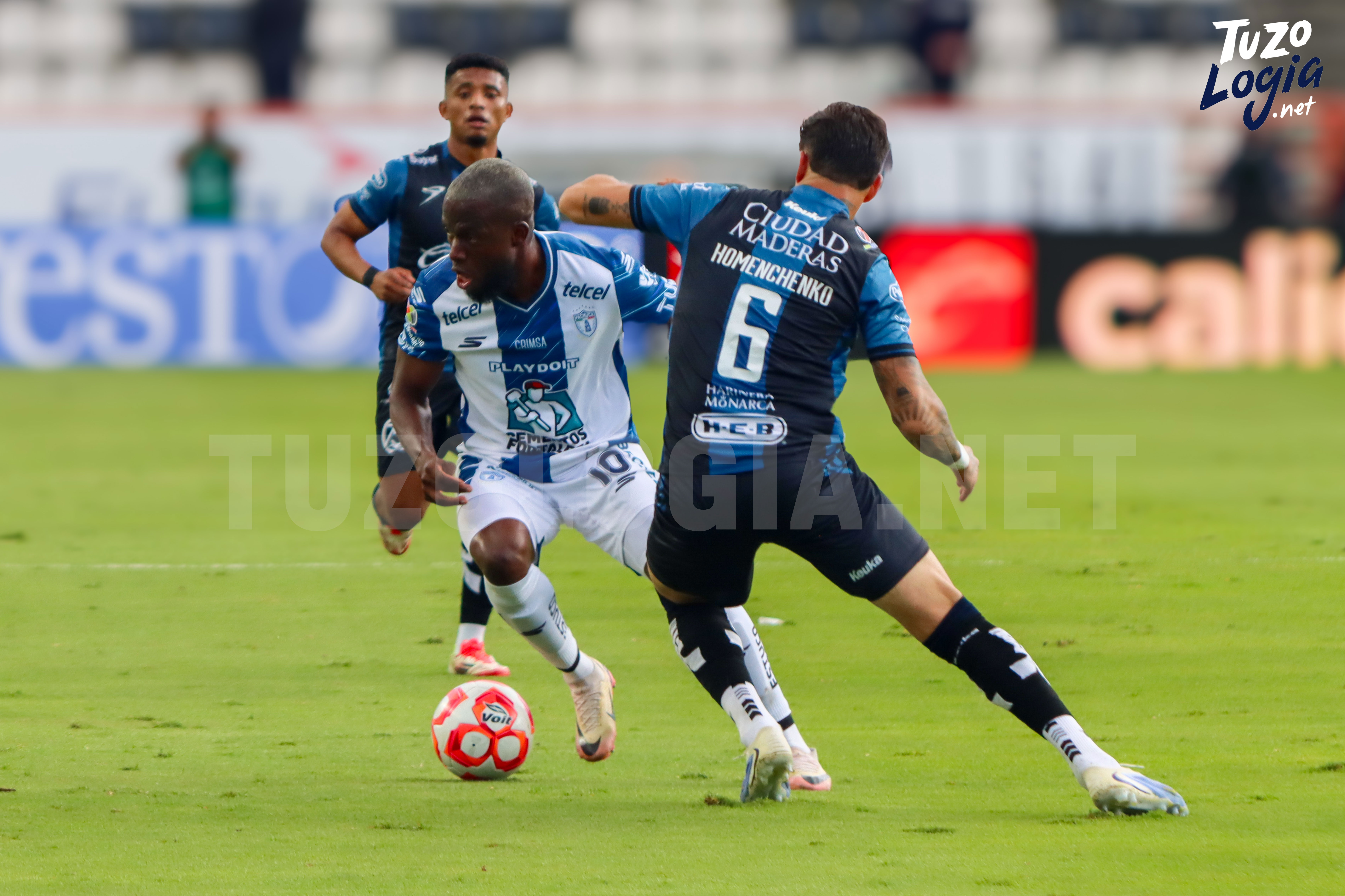 Pachuca cae en casa con Querétaro
